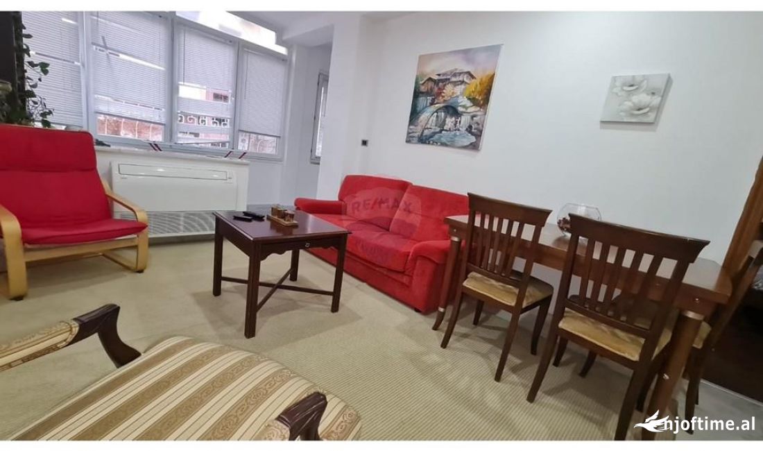 Shtepi me qera Apartament ne Tirane, 1+1, Mobilimi E mobiluar, Pagesa 600  Euro.