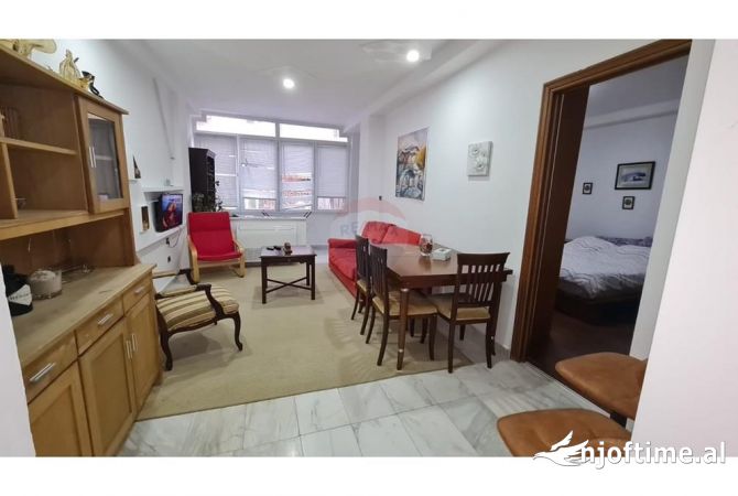 Shtepi me qera Apartament ne Tirane, 1+1, Mobilimi E mobiluar, Pagesa 600  Euro.