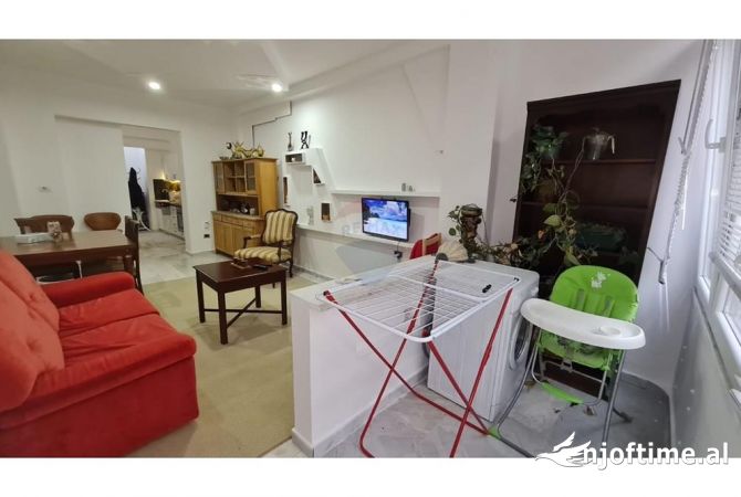 Shtepi me qera Apartament ne Tirane, 1+1, Mobilimi E mobiluar, Pagesa 600  Euro.