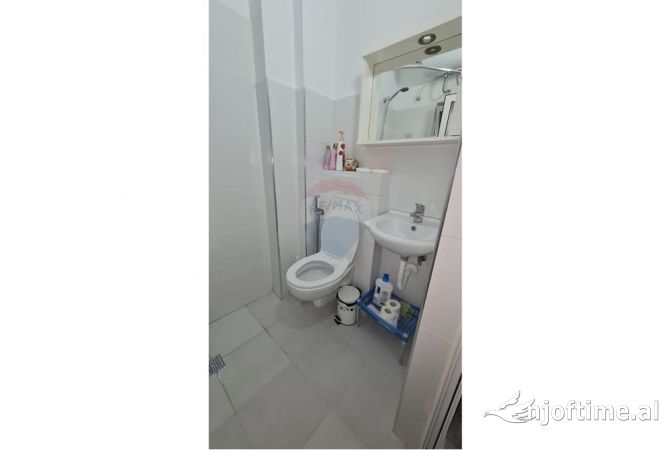 Shtepi me qera Apartament ne Tirane, 1+1, Mobilimi E mobiluar, Pagesa 600  Euro.