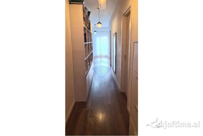 Shtepi me qera 2+1 ne Tirane - 900 Euro