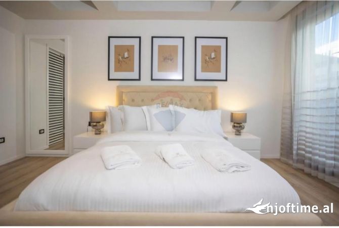Shtepi me qera 2+1 ne Tirane - 1,500 Euro