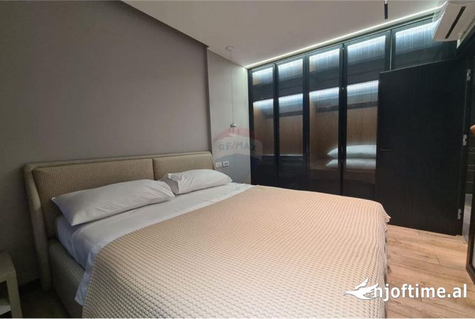 Shtepi me qera Apartament ne Tirane, 2+1, Mobilimi E mobiluar, Pagesa 1,350  Euro.