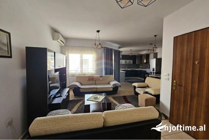 Shtepi me qera 2+1 ne Tirane - 600 Euro