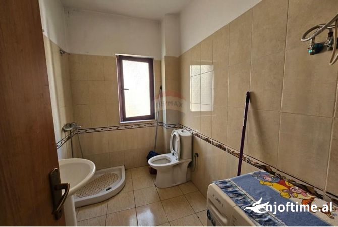 Shtepi me qera Apartament ne Tirane, 2+1, Mobilimi E mobiluar, Pagesa 600  Euro.
