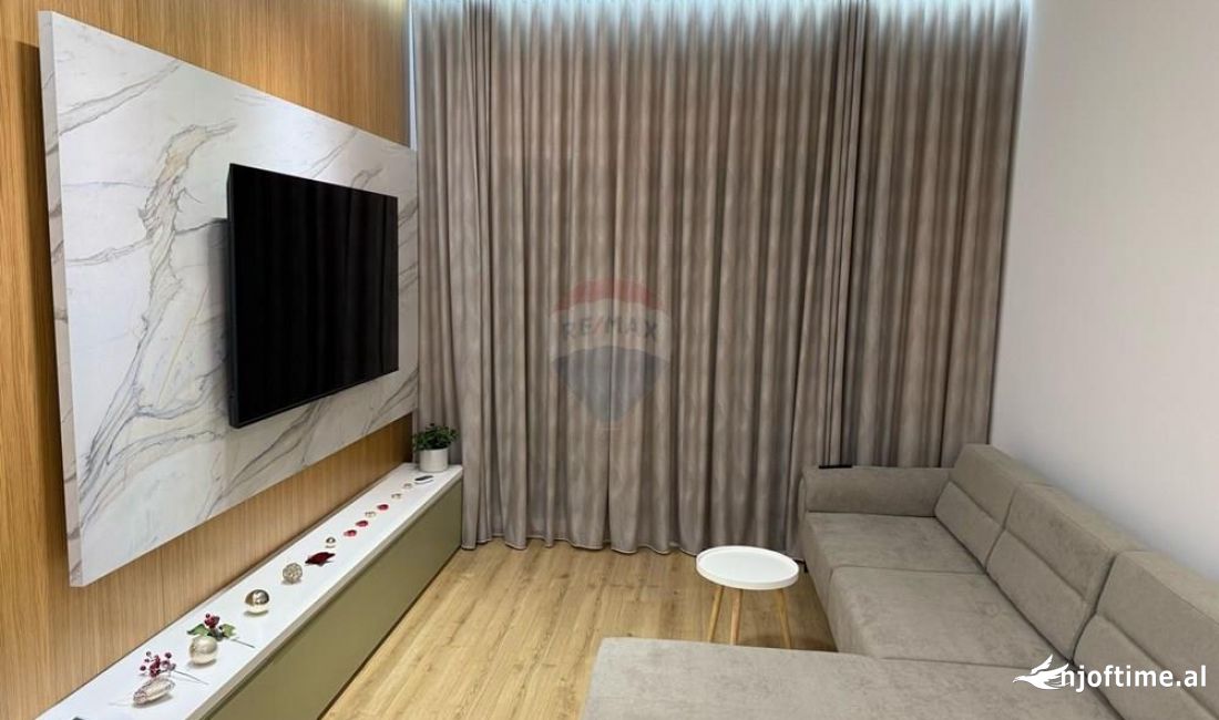 Shtepi me qera Apartament ne Tirane, 2+1, Mobilimi E mobiluar, Pagesa 800  Euro.