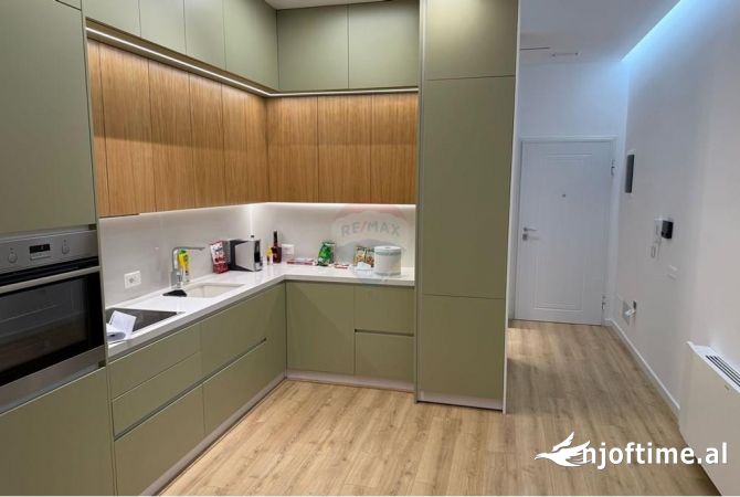 Shtepi me qera Apartament ne Tirane, 2+1, Mobilimi E mobiluar, Pagesa 800  Euro.