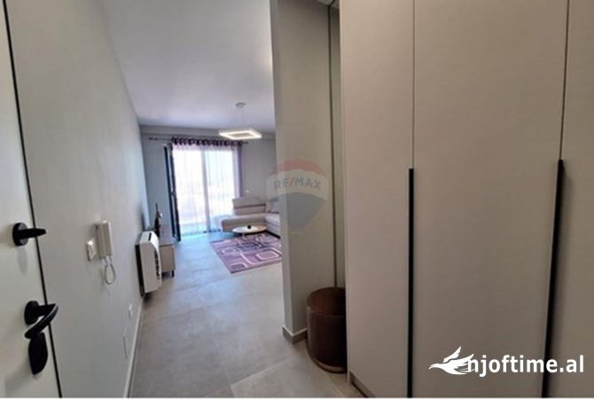 Shtepi me qera 2+1 ne Tirane - 750 Euro
