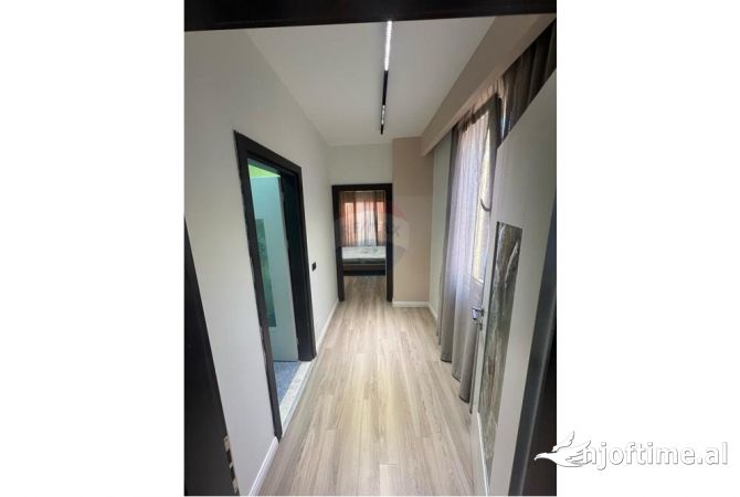 Shtepi me qera 1+1 ne Tirane - 70,000 Leke