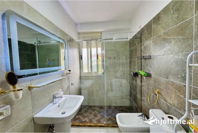 Shtepi me qera Apartament ne Tirane, 1+1, Mobilimi E mobiluar, Pagesa 450  Euro.