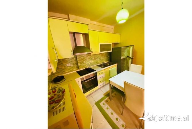 Shtepi me qera 1+1 ne Tirane - 40,000 Leke
