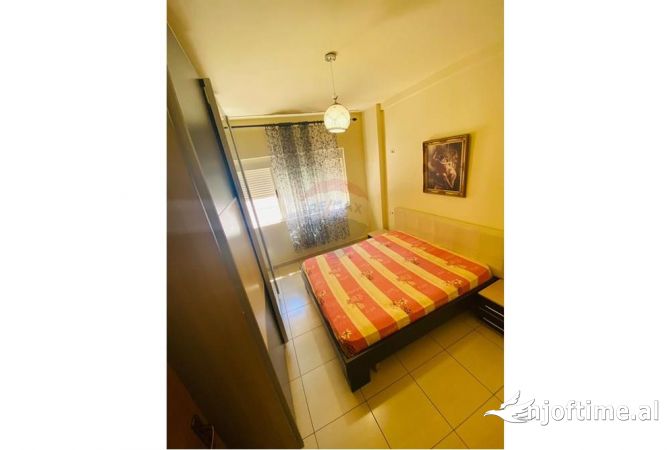 Shtepi me qera Apartament ne Tirane, 1+1, Mobilimi E mobiluar, Pagesa 40,000  Leke.