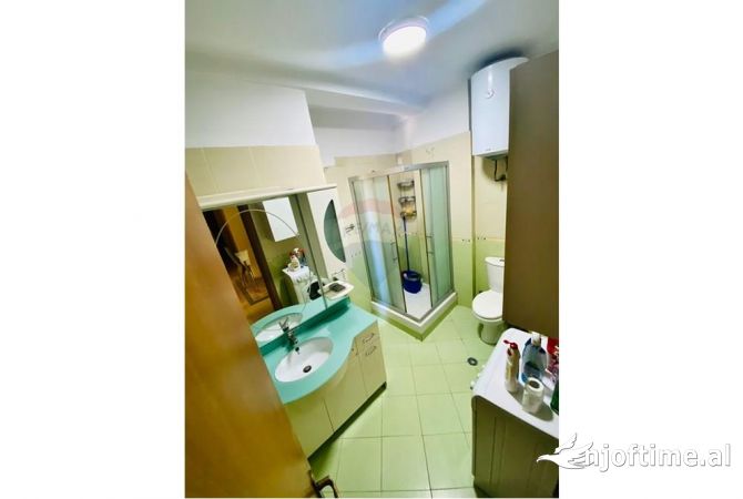 Shtepi me qera Apartament ne Tirane, 1+1, Mobilimi E mobiluar, Pagesa 40,000  Leke.