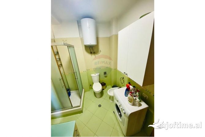 Shtepi me qera Apartament ne Tirane, 1+1, Mobilimi E mobiluar, Pagesa 40,000  Leke.