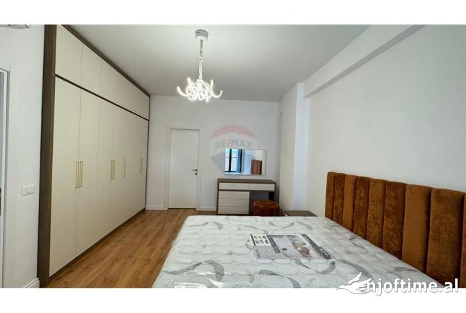 Shtepi me qera Apartament ne Tirane, 2+1, Mobilimi E mobiluar, Pagesa 1,200  Euro.