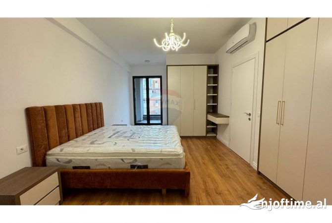 Shtepi me qera Apartament ne Tirane, 2+1, Mobilimi E mobiluar, Pagesa 1,200  Euro.