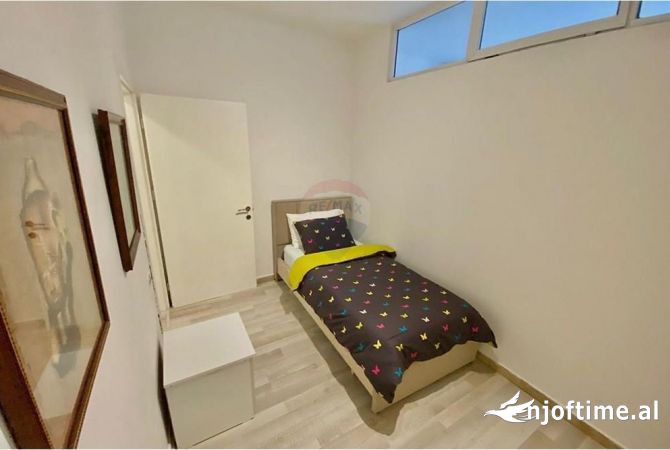 Shtepi me qera Apartament ne Tirane, 2+1, Mobilimi E mobiluar, Pagesa 600  Euro.