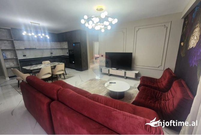 Shtepi me qera 2+1 ne Tirane - 1,000 Euro