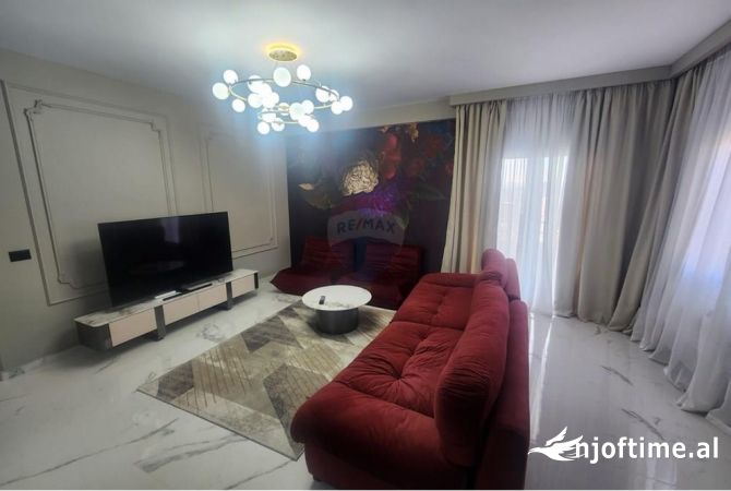 Shtepi me qera 2+1 ne Tirane - 1,000 Euro