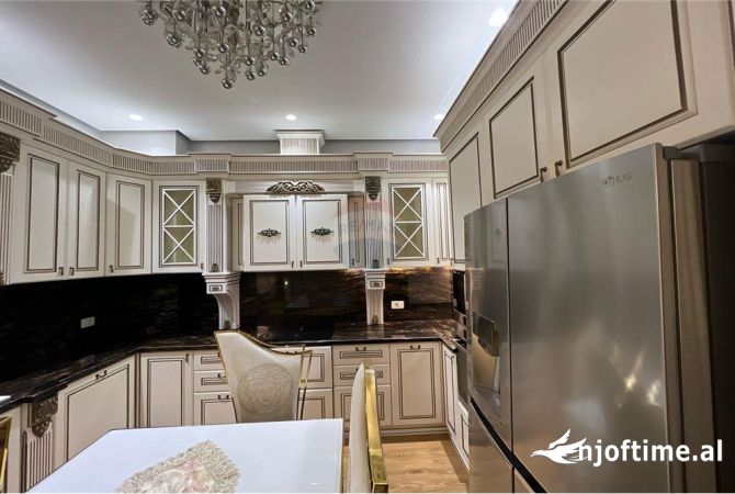 Shtepi me qera 3+1 ne Tirane - 1,600 Euro