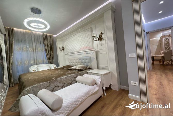 Shtepi me qera Apartament ne Tirane, 3+1, Mobilimi E mobiluar, Pagesa 1,600  Euro.