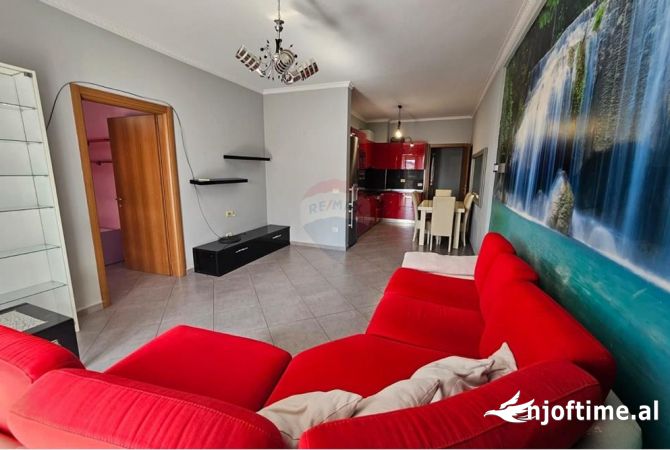 Shtepi me qera 2+1 ne Tirane - 650 Euro