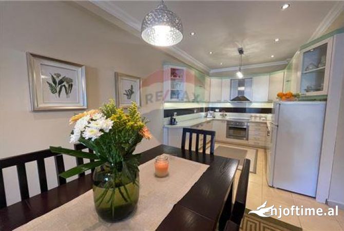 Shtepi me qera 2+1 ne Tirane - 800 Euro