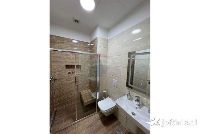 Shtepi me qera Apartament ne Tirane, 2+1, Mobilimi E mobiluar, Pagesa 850  Euro.