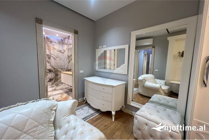 Shtepi me qera Apartament ne Tirane, 3+1, Mobilimi E mobiluar, Pagesa 1,600  Euro.