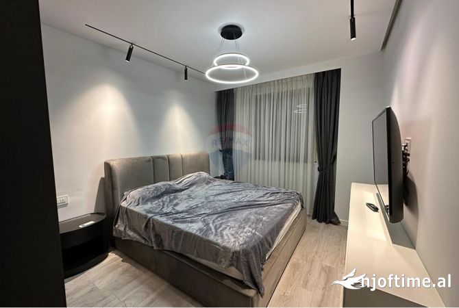 Shtepi me qera 2+1 ne Tirane - 750 Euro