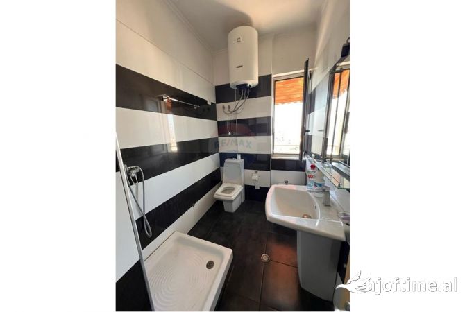 Shtepi me qera Apartament ne Tirane, 2+1, Mobilimi E mobiluar, Pagesa 600  Euro.