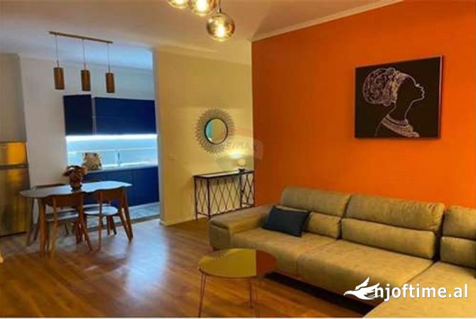 Shtepi me qera Apartament ne Tirane, 1+1, Mobilimi E mobiluar, Pagesa 800  Euro.