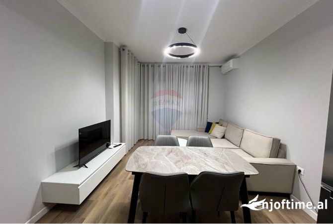 Shtepi me qera 2+1 ne Tirane - 700 Euro