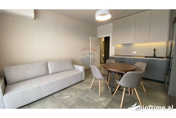 Shtepi me qera 2+1 ne Tirane - 950 Euro