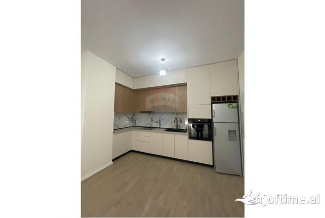 Shtepi me qera Apartament ne Tirane, 1+1, Mobilimi E mobiluar, Pagesa 500  Euro.