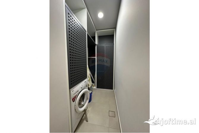 Shtepi me qera Apartament ne Tirane, 1+1, Mobilimi E mobiluar, Pagesa 800  Euro.