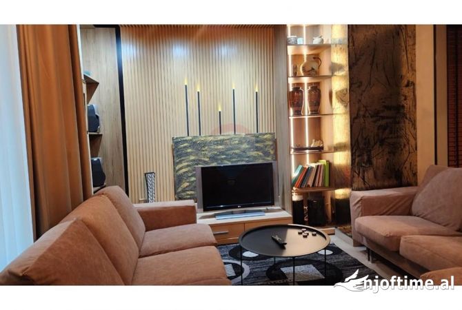Shtepi me qera 3+1 ne Tirane - 1,000 Euro
