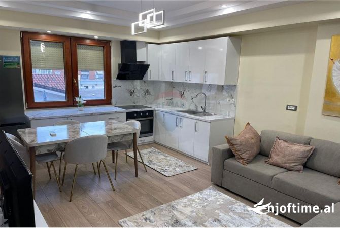 Shtepi me qera 2+1 ne Tirane - 850 Euro