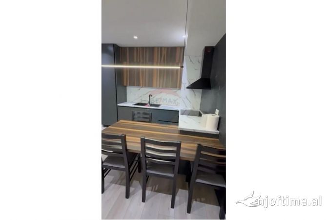 Shtepi me qera Apartament ne Tirane, 1+1, Mobilimi E mobiluar, Pagesa 600  Euro.