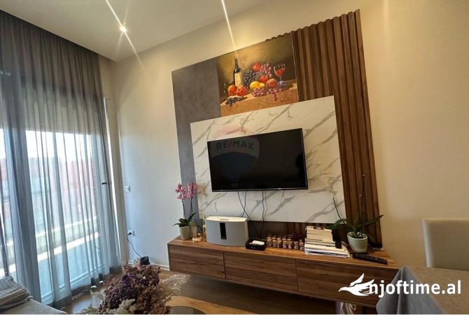 Shtepi me qera 1+1 ne Tirane - 750 Euro