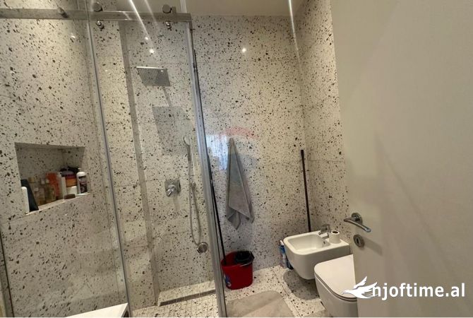 Shtepi me qera Apartament ne Tirane, 1+1, Mobilimi E mobiluar, Pagesa 750  Euro.