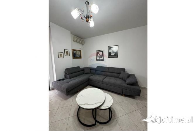 Shtepi me qera 2+1 ne Tirane - 55,000 Leke