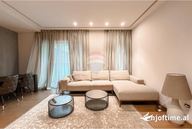 Shtepi me qera 2+1 ne Tirane - 1,800 Euro