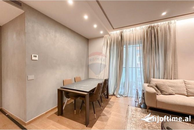Shtepi me qera 2+1 ne Tirane - 1,800 Euro