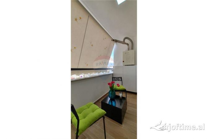 Shtepi me qera Apartament ne Tirane, 2+1, Mobilimi E mobiluar, Pagesa 850  Euro.