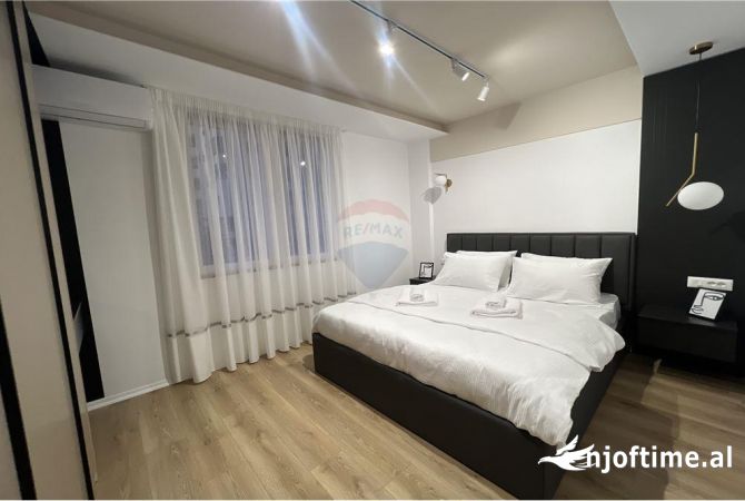 Shtepi me qera Duplex(shtepi me 2 kate) ne Tirane, 2+1, Mobilimi E mobiluar, Pagesa 1,400  Euro.