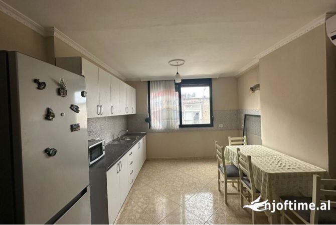 Shtepi me qera 2+1 ne Tirane - 500 Euro