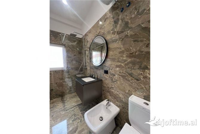 Shtepi me qera Apartament ne Tirane, 1+1, Mobilimi E mobiluar, Pagesa 600  Euro.