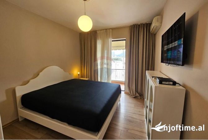 Shtepi me qera Apartament ne Tirane, 2+1, Mobilimi E mobiluar, Pagesa 1,350  Euro.