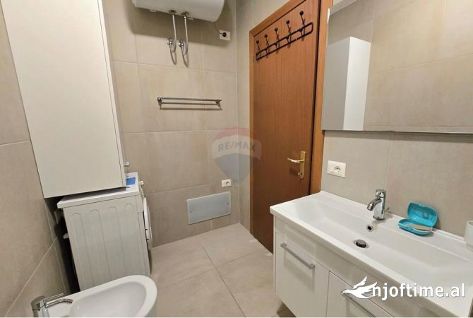 Shtepi me qera Apartament ne Tirane, 1+1, Mobilimi E mobiluar, Pagesa 850  Euro.